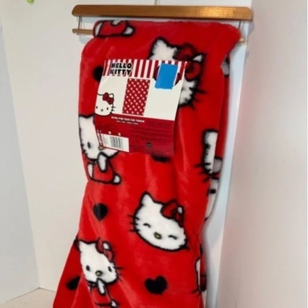 New Hello Kitty Valentines Day Ultra Fine Faux Fur Throw - Hello Kitty Cute Hear